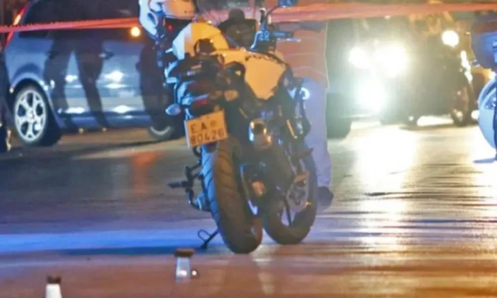 Κάτω Πατήσια: Νέο βίντεο από το αιματηρό επεισόδιο - «Είδαμε έναν κατάκοιτο στο έδαφος»